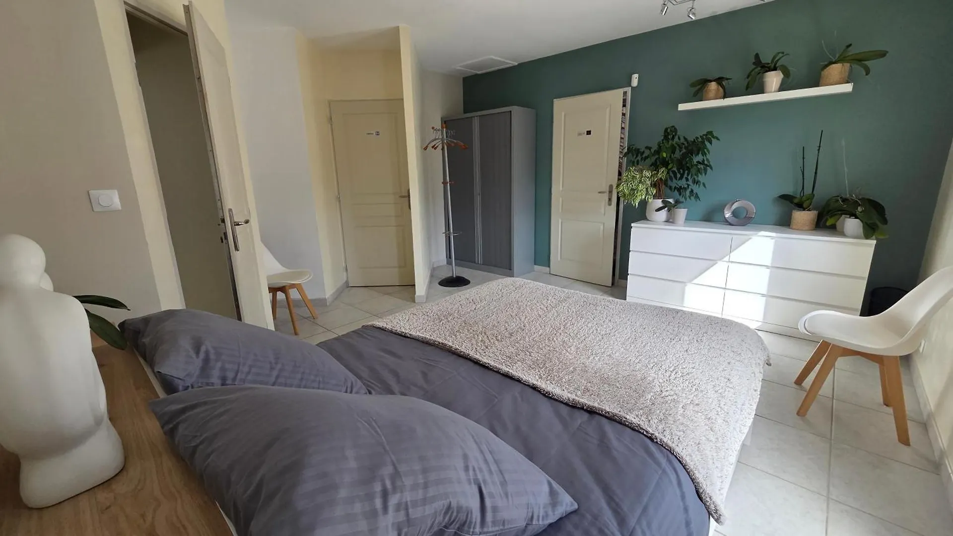 Holiday home Appart Au Calme Avec Acces A La Piscine Partagee De 18H30 A 21H00 Uniquement